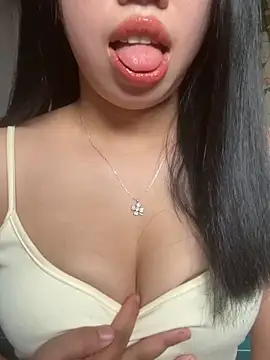Rose-babyx online show from May 8, 2026, 1:42 am