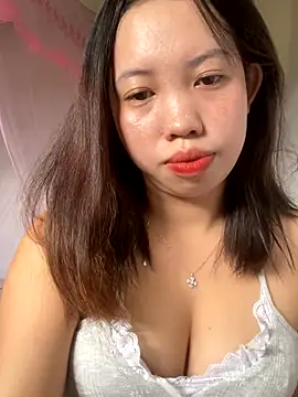 Snapshot of Rose-babyx chatting on October 15, 2025, 7:49 am Rose-babyx online show from October 15, 2025, 7:49 am