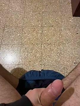 Snapshot of pierino666 chatting on November 4, 2025, 12:36 am pierino666 online show from November 4, 2025, 12:36 am