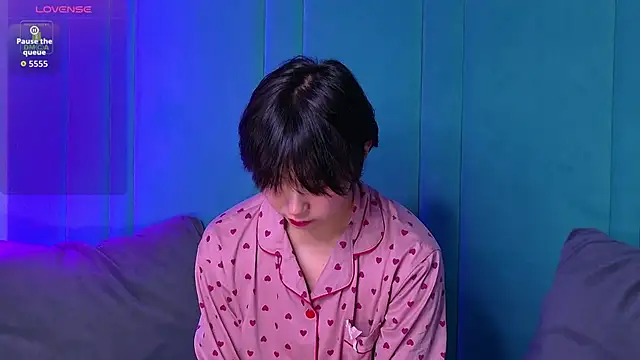 Snapshot of HeejinWang chatting on December 5, 2025, 4:22 am HeejinWang online show from December 5, 2025, 4:22 am