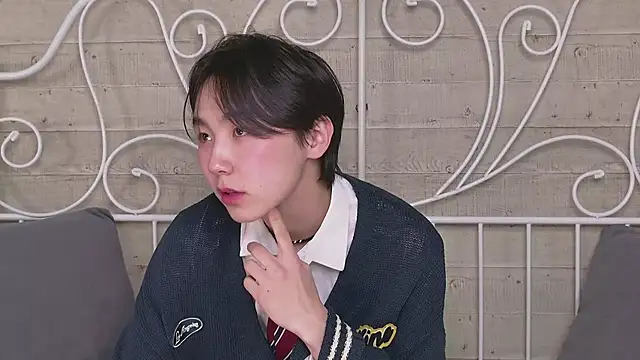 Snapshot of HeejinWang chatting on October 5, 2025, 8:21 pm HeejinWang online show from October 5, 2025, 8:21 pm