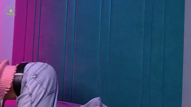 Snapshot of HeejinWang chatting on September 28, 2025, 8:16 pm HeejinWang online show from September 28, 2025, 8:16 pm