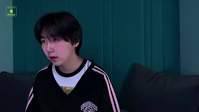 HeejinWang online show from June 24, 2026, 4:22 am