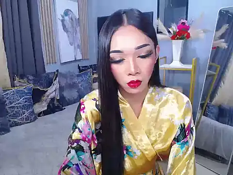 Snapshot of KeiraMoore chatting on September 19, 2025, 6:39 am KeiraMoore online show from September 19, 2025, 6:39 am