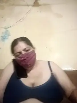 Snapshot of Love-890 chatting on September 29, 2025, 4:23 pm Love-890 online show from September 29, 2025, 4:23 pm