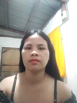 Snapshot of sweet_bella16 chatting on September 18, 2025, 8:45 pm sweet bella16 online show from September 18, 2025, 8:45 pm