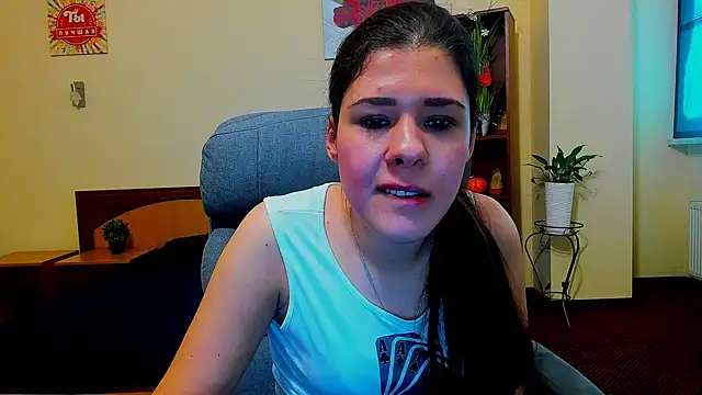 Snapshot of Joannia chatting on October 28, 2025, 8:13 am Joannia online show from October 28, 2025, 8:13 am