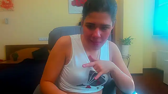 Snapshot of Joannia chatting on October 23, 2025, 7:18 am Joannia online show from October 23, 2025, 7:18 am