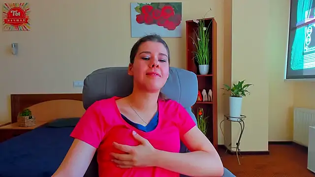 Snapshot of Joannia chatting on October 5, 2025, 8:38 am Joannia online show from October 5, 2025, 8:38 am