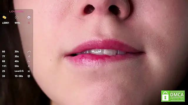 Snapshot of RenaeConnerley chatting on October 4, 2025, 5:31 am RenaeConnerley online show from October 4, 2025, 5:31 am