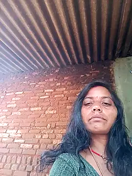 Snapshot of Hot_kadi83 chatting on September 22, 2025, 7:58 am Hot kadi83 online show from September 22, 2025, 7:58 am