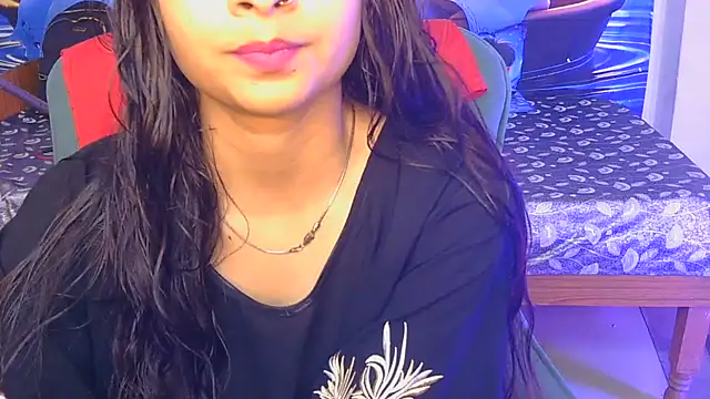 Snapshot of alaviya-19 chatting on July 7, 2026, 10:52 am alaviya-19 online show from July 7, 2026, 10:52 am