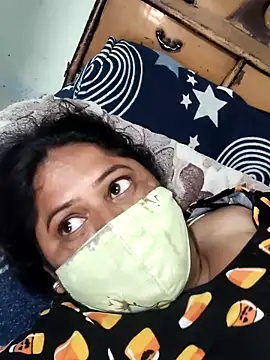 Mmm143 online show from November 5, 2025, 6:05 am