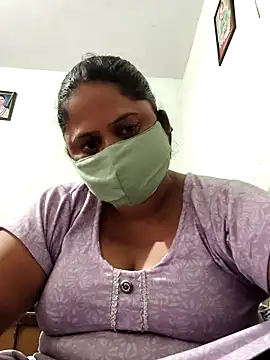 Mmm143 online show from October 6, 2025, 7:42 am