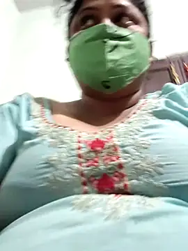 Mmm143 online show from October 29, 2025, 7:57 pm