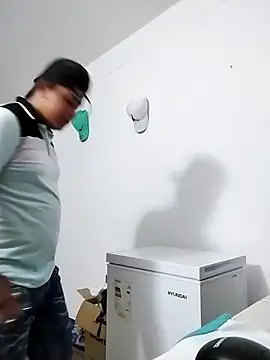 Snapshot of Alex_man23 chatting on September 27, 2025, 3:12 am Alex man23 online show from September 27, 2025, 3:12 am