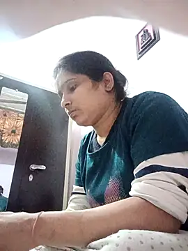 aliya-jaan71 online show from November 11, 2025, 5:30 pm