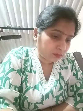 aliya-jaan71 online show from April 8, 2026, 5:25 pm