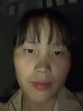 Snapshot of huong-18 chatting on October 26, 2025, 9:37 pm huong-18 online show from October 26, 2025, 9:37 pm