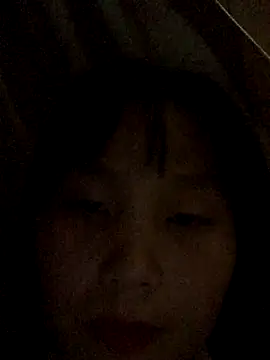 Snapshot of huong-18 chatting on October 5, 2025, 1:35 pm huong-18 online show from October 5, 2025, 1:35 pm