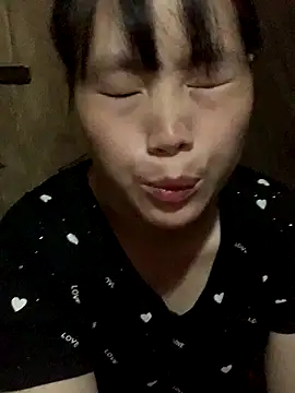 Snapshot of huong-18 chatting on October 23, 2025, 10:03 am huong-18 online show from October 23, 2025, 10:03 am