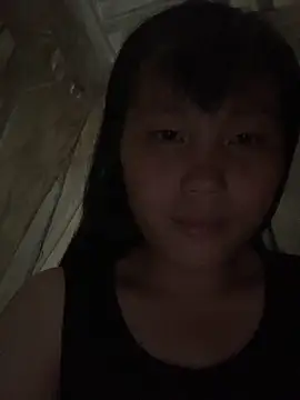 Snapshot of huong-18 chatting on October 16, 2025, 4:04 pm huong-18 online show from October 16, 2025, 4:04 pm