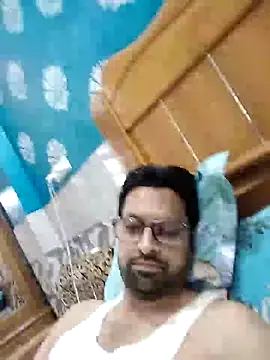 Snapshot of mohsin99272 chatting on October 15, 2025, 10:45 am mohsin99272 online show from October 15, 2025, 10:45 am