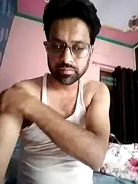 Snapshot of mohsin99272 chatting on October 30, 2025, 4:44 am mohsin99272 online show from October 30, 2025, 4:44 am