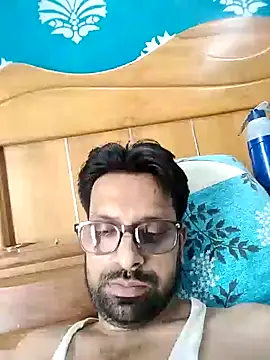 Snapshot of mohsin99272 chatting on September 21, 2025, 6:18 am mohsin99272 online show from September 21, 2025, 6:18 am