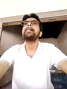 Snapshot of mohsin99272 chatting on October 22, 2025, 4:12 am mohsin99272 online show from October 22, 2025, 4:12 am