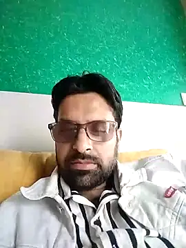 Snapshot of mohsin99272 chatting on October 28, 2025, 3:51 am mohsin99272 online show from October 28, 2025, 3:51 am