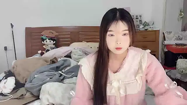 Akong11 online show from October 19, 2025, 2:42 pm