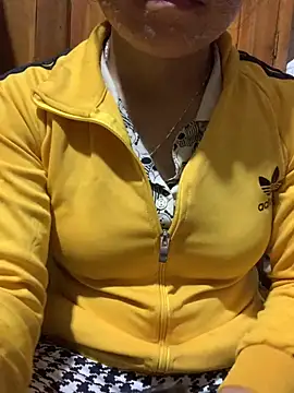  losrt cherry  online show from October 28, 2025, 3:33 pm