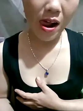  losrt cherry  online show from September 18, 2025, 2:53 pm