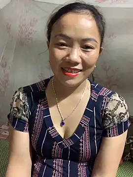  losrt cherry  online show from October 6, 2025, 2:29 pm