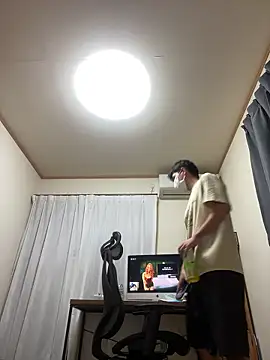 Snapshot of KAMESAN08 chatting on September 21, 2025, 9:14 am KAMESAN08 online show from September 21, 2025, 9:14 am