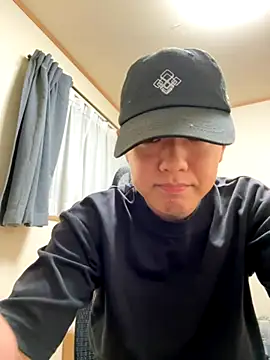 Snapshot of KAMESAN08 chatting on October 15, 2025, 11:29 am KAMESAN08 online show from October 15, 2025, 11:29 am