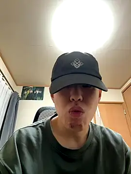 Snapshot of KAMESAN08 chatting on October 9, 2025, 11:33 am KAMESAN08 online show from October 9, 2025, 11:33 am