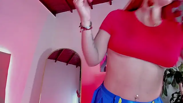 Hayley  Roberts online show from October 3, 2025, 7:48 pm