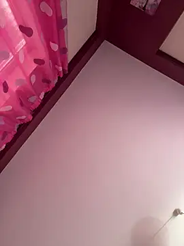 marouska official online show from April 18, 2026, 12:18 pm