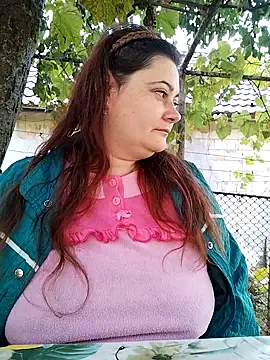 Snapshot of Flacara100 chatting on October 15, 2025, 7:05 am Flacara100 online show from October 15, 2025, 7:05 am