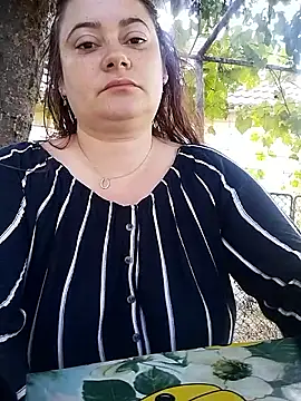 Snapshot of Flacara100 chatting on September 22, 2025, 5:46 am Flacara100 online show from September 22, 2025, 5:46 am