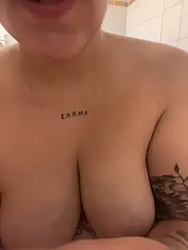 anonyme hot47 online show from April 13, 2026, 9:35 am