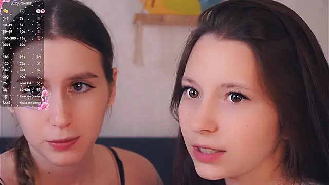 GabrielleLynchard online show from November 6, 2025, 7:07 pm