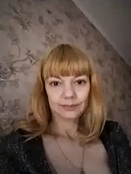 Snapshot of AliceSwan1122 chatting on October 23, 2025, 11:25 pm AliceSwan1122 online show from October 23, 2025, 11:25 pm