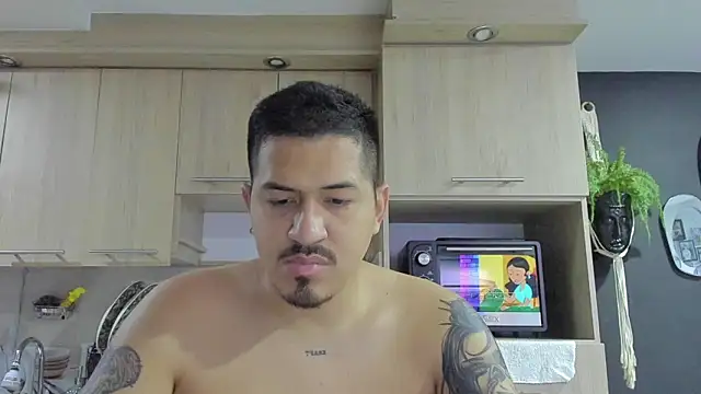 Snapshot of Arnolwilliams chatting on September 17, 2025, 11:18 pm Arnolwilliams online show from September 17, 2025, 11:18 pm