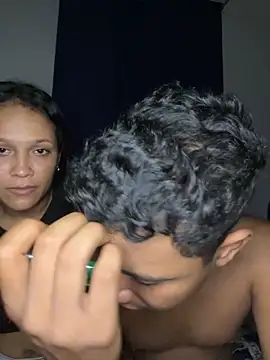 Snapshot of Andres_std chatting on October 15, 2025, 11:57 pm Andres std online show from October 15, 2025, 11:57 pm