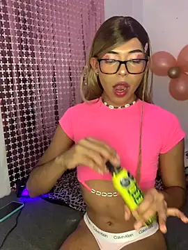 Sweet Tyra Doll online show from October 19, 2025, 8:28 am