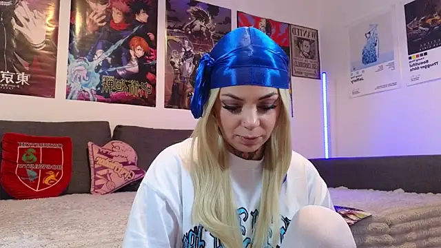 KiraQuinn1 online show from September 23, 2025, 3:41 pm