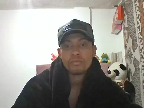 Snapshot of SANTANTIHOTT chatting on September 15, 2025, 1:06 am SANTANTIHOTT online show from September 15, 2025, 1:06 am